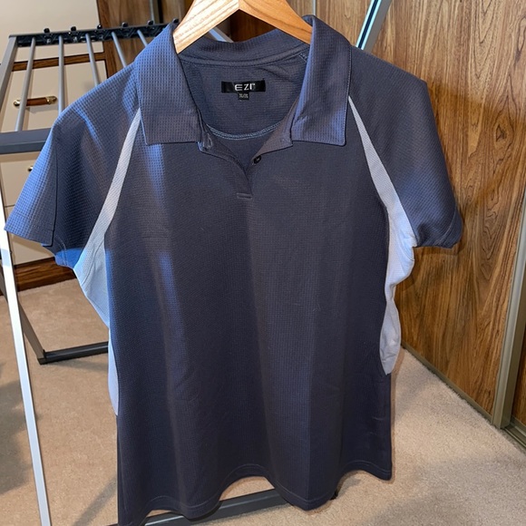 Grey Golf shirt with silver contrast. Fits like XL - Picture 1 of 5